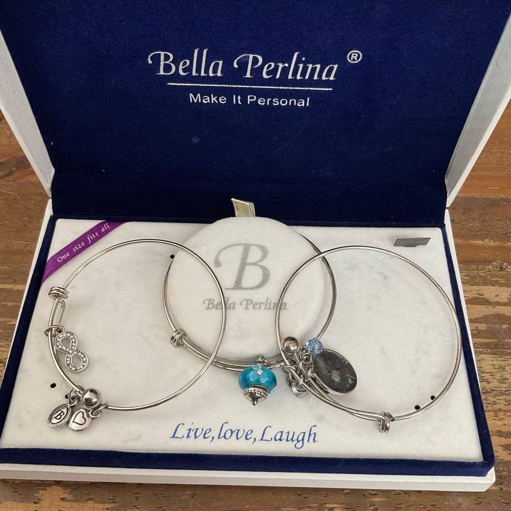 BELLA PERLINA 3 BRACELET SET LIVE,LAUGH,LOVE SILVER TONE